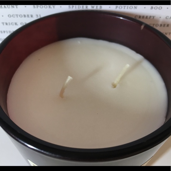 Halloween Vampires Elixir Apothecary Candle 2 Wick - Picture 4 of 7